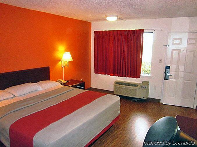 Super 7 Inn By Oyo Tupelo Hwy 178 エクステリア 写真